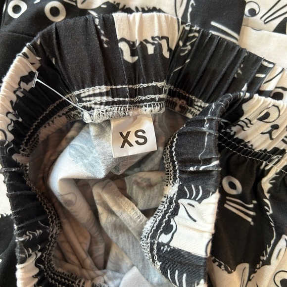 Black and White Cat Print Pajama Set Top Small Bottoms XS - Picture 3 of 8